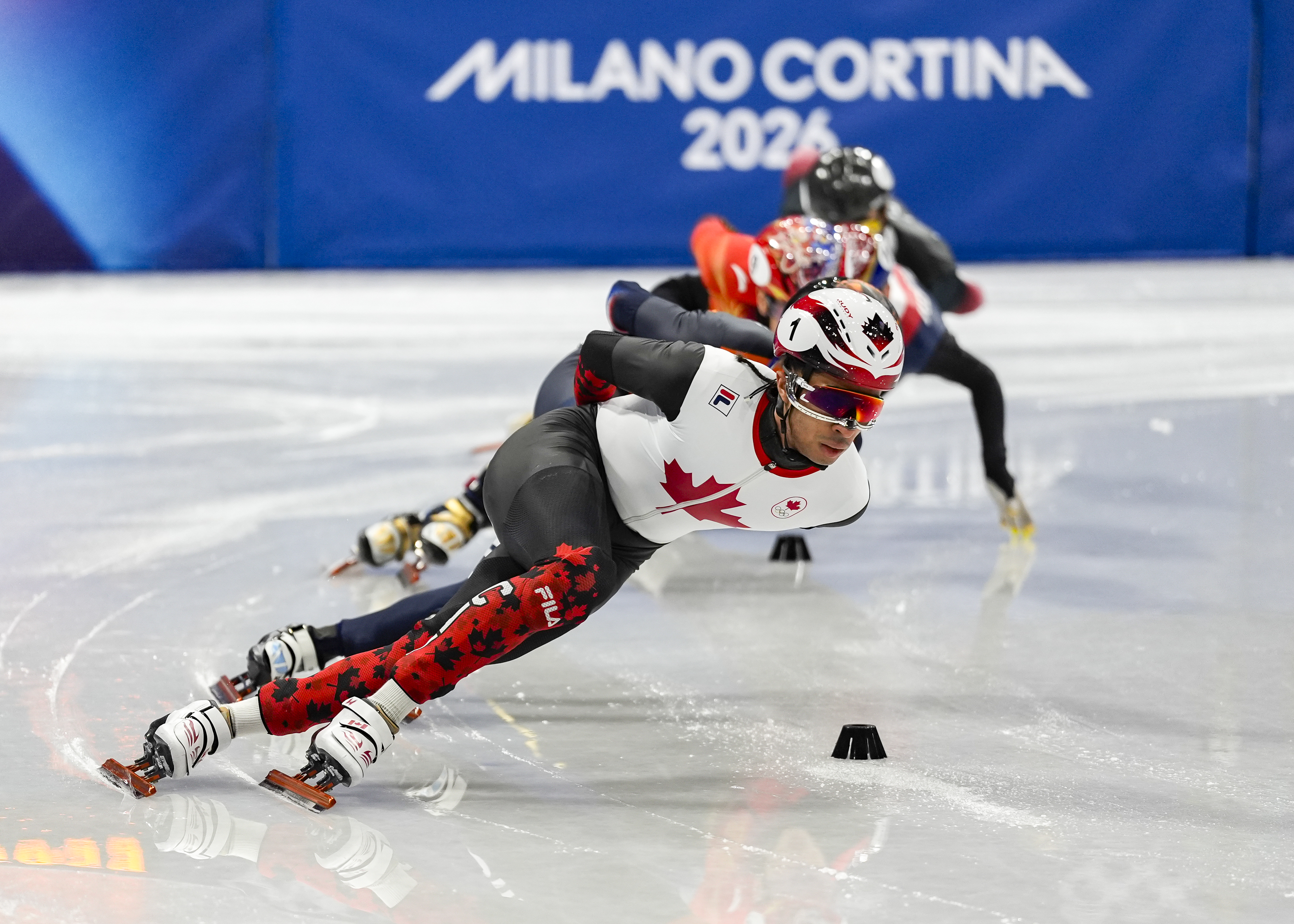 Un patineur canadien en action.